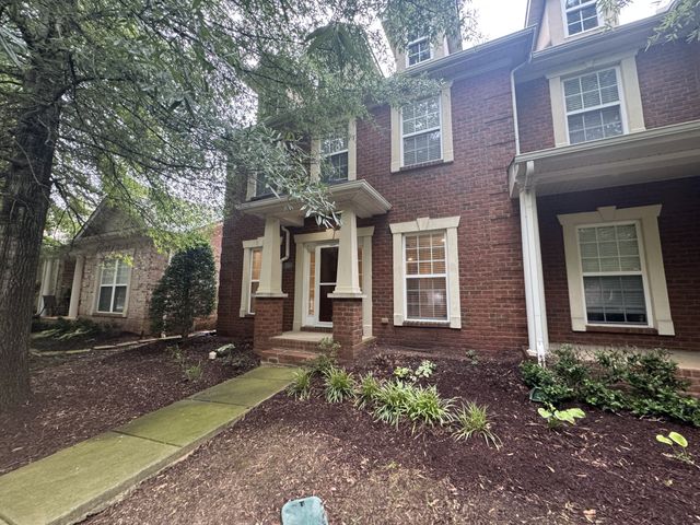 2138 Cason Ln, Murfreesboro, TN 37128
