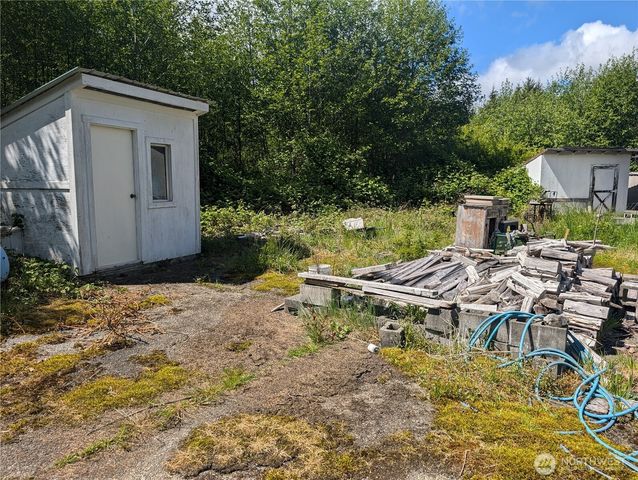 235 Delta Wing Drive, Forks, WA 98331