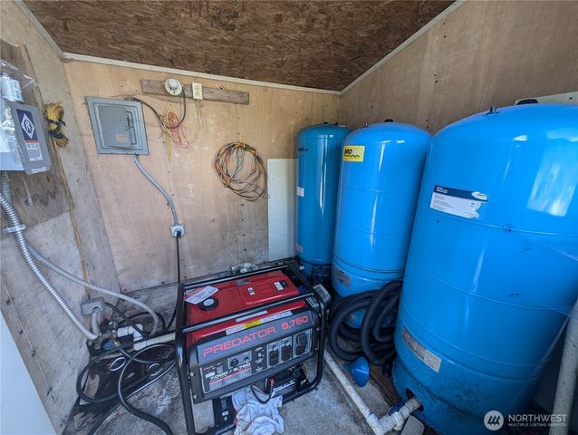 235 Delta Wing Drive, Forks, WA 98331