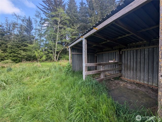 235 Delta Wing Drive, Forks, WA 98331