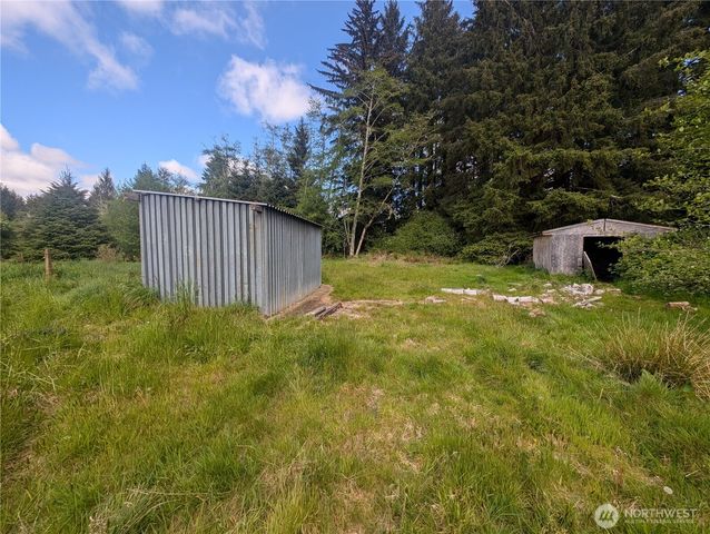 235 Delta Wing Drive, Forks, WA 98331