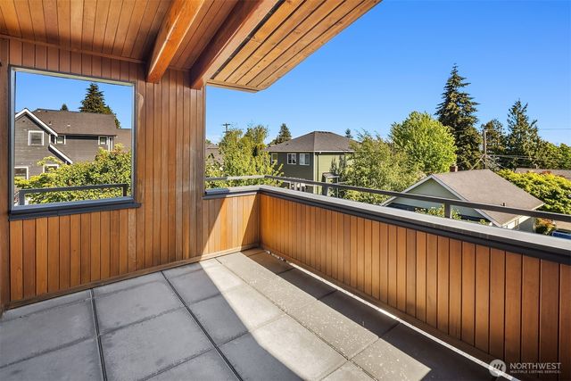 543 N 83rd Street, Seattle, WA 98103