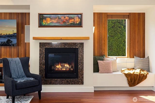 543 N 83rd Street, Seattle, WA 98103