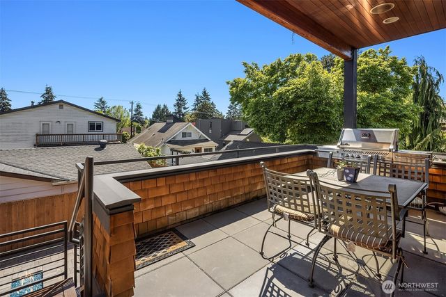 543 N 83rd Street, Seattle, WA 98103