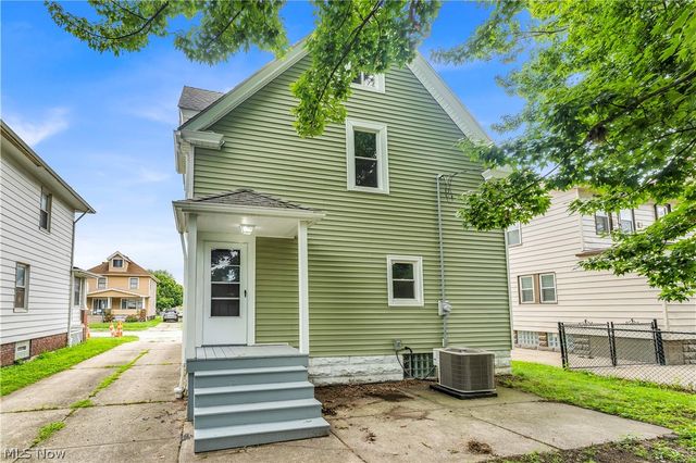 4411 Gamma Avenue, Newburgh Heights, OH 44105