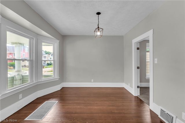 4411 Gamma Avenue, Newburgh Heights, OH 44105