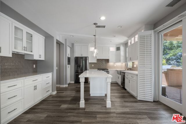 4701 Luna Court, Calabasas, CA 91302