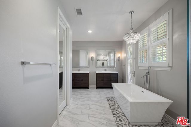 4701 Luna Court, Calabasas, CA 91302