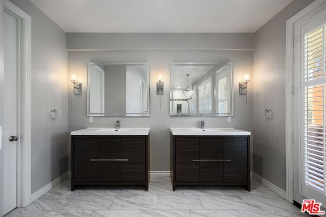 4701 Luna Court, Calabasas, CA 91302