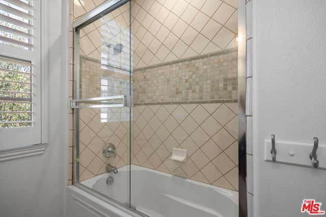 4701 Luna Court, Calabasas, CA 91302
