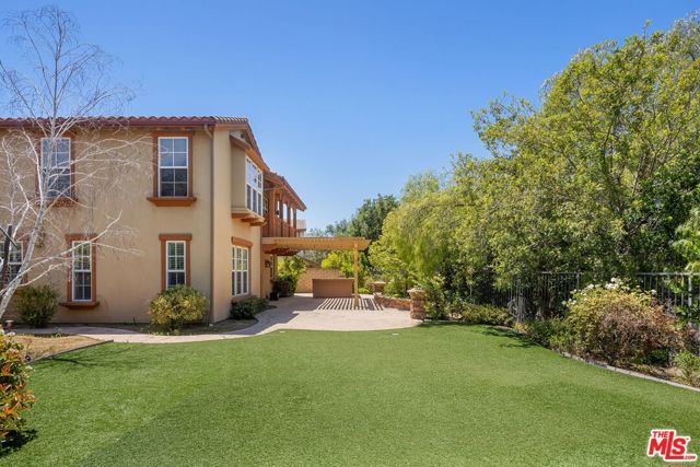4701 Luna Court, Calabasas, CA 91302