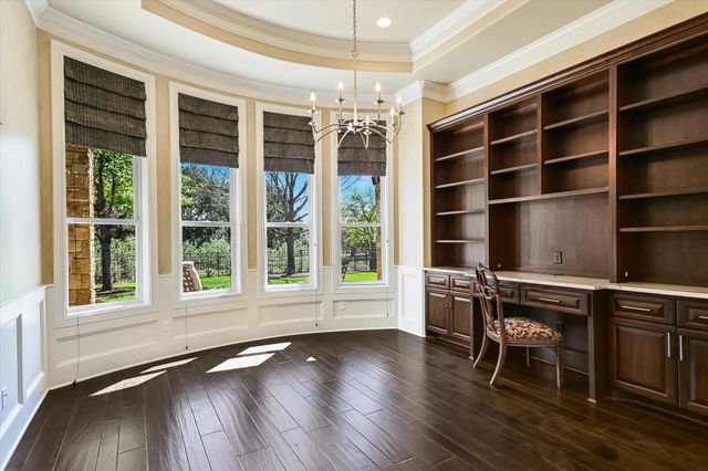 8225 Carranzo DR, Austin, TX 78735