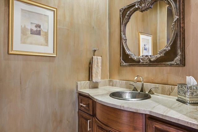 8225 Carranzo DR, Austin, TX 78735