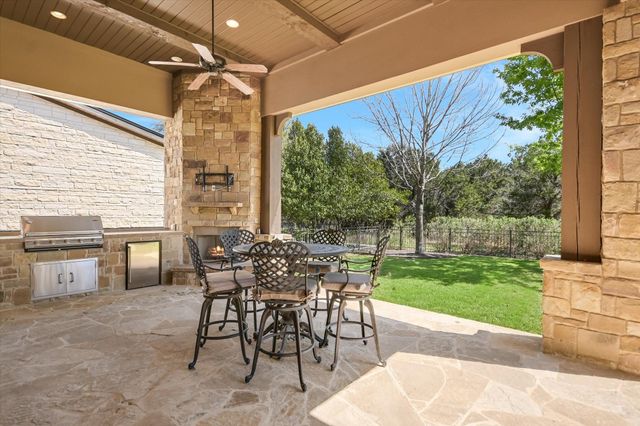 8225 Carranzo DR, Austin, TX 78735