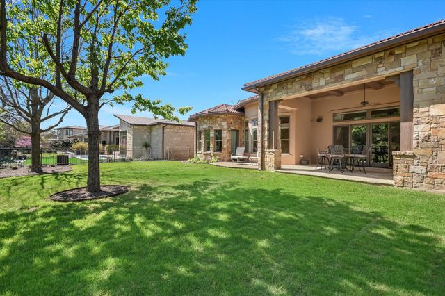 8225 Carranzo DR, Austin, TX 78735