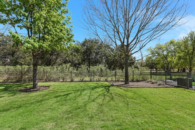 8225 Carranzo DR, Austin, TX 78735