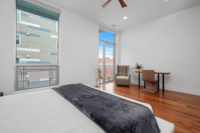 128 S Aberdeen Street 4S, Chicago, IL 60607