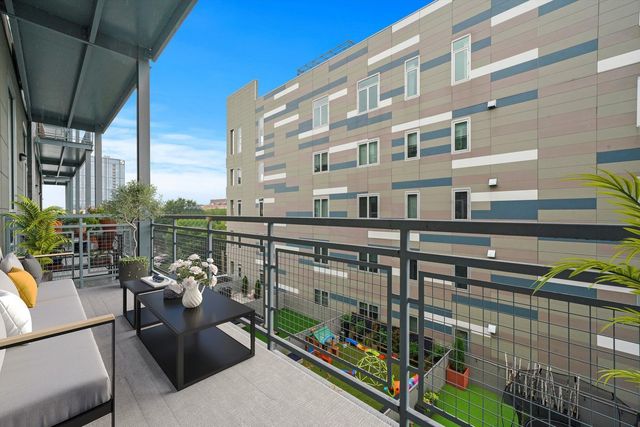 128 S Aberdeen Street 4S, Chicago, IL 60607