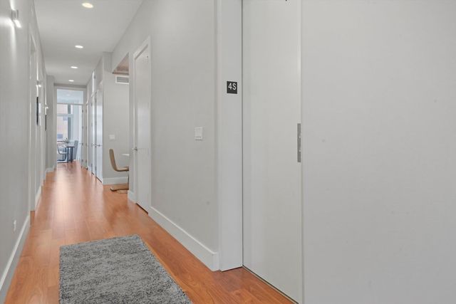 128 S Aberdeen Street 4S, Chicago, IL 60607