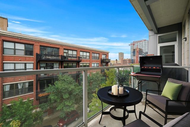 128 S Aberdeen Street 4S, Chicago, IL 60607