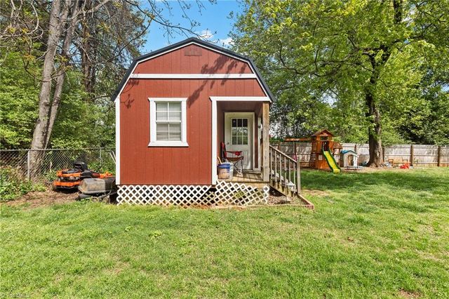 104 Weslo Drive, Kernersville, NC 27284