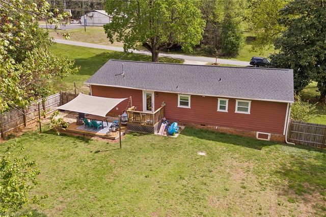 104 Weslo Drive, Kernersville, NC 27284