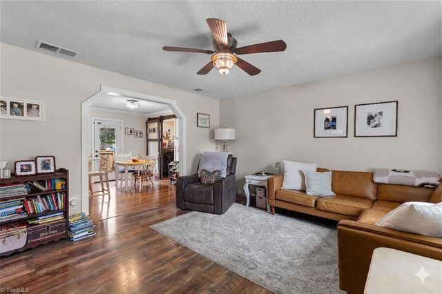 104 Weslo Drive, Kernersville, NC 27284