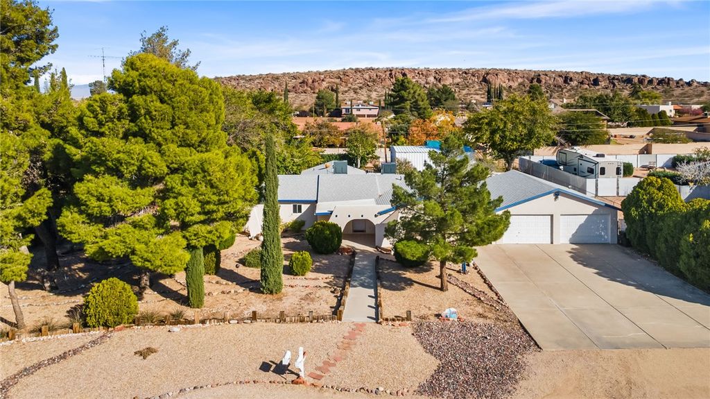 2120 Broudy Drive, Kingman, AZ 86401
