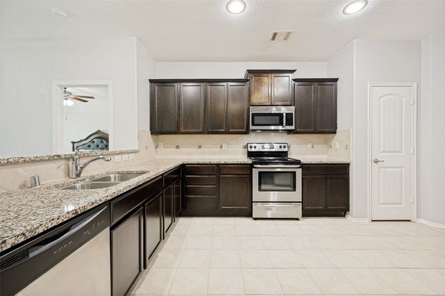 1405 Red River Drive, Aubrey, TX 76227