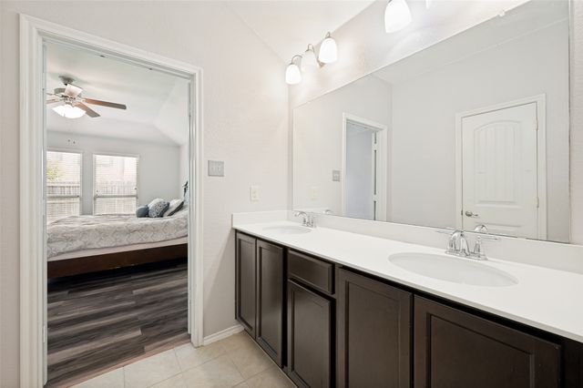 1405 Red River Drive, Aubrey, TX 76227
