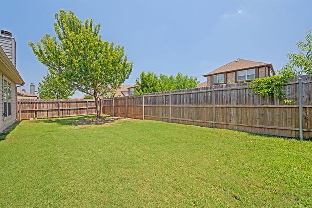 1405 Red River Drive, Aubrey, TX 76227