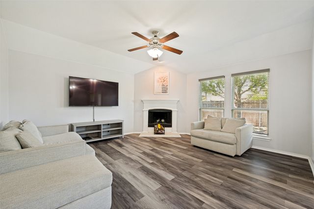 1405 Red River Drive, Aubrey, TX 76227
