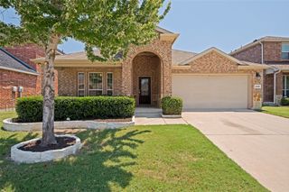 1405 Red River Drive, Aubrey, TX 76227