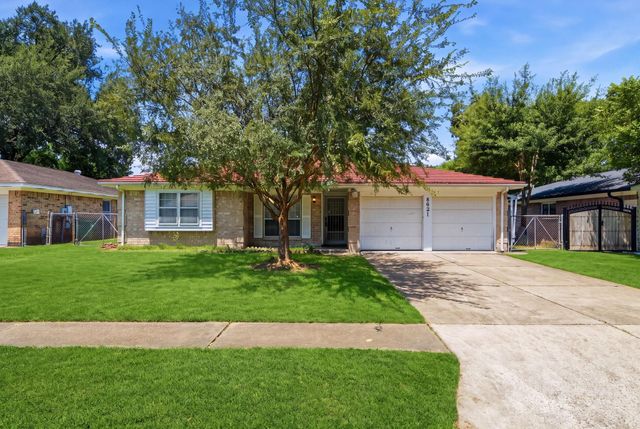 8931 Bunny Run Drive, Houston, TX 77088