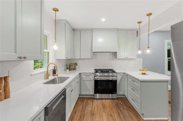 65 Roseclair Drive SE, Atlanta, GA 30317