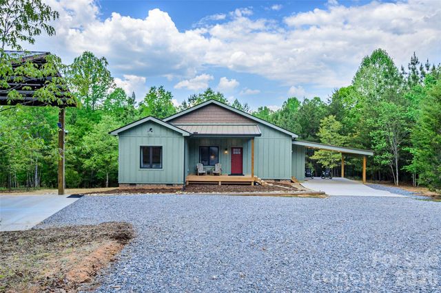 107 N Dakota Drive, Rutherfordton, NC 28139