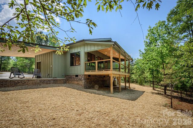 107 N Dakota Drive, Rutherfordton, NC 28139