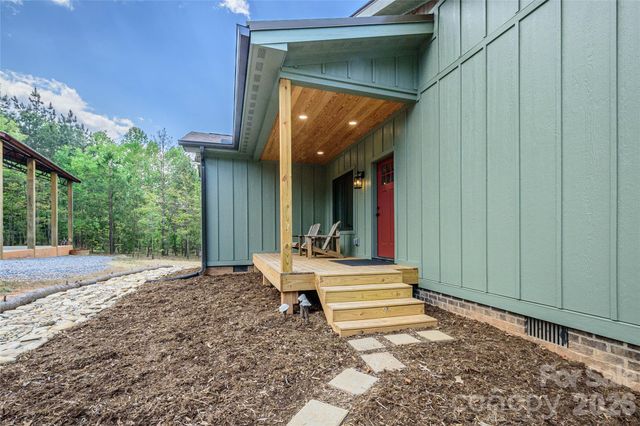 107 N Dakota Drive, Rutherfordton, NC 28139