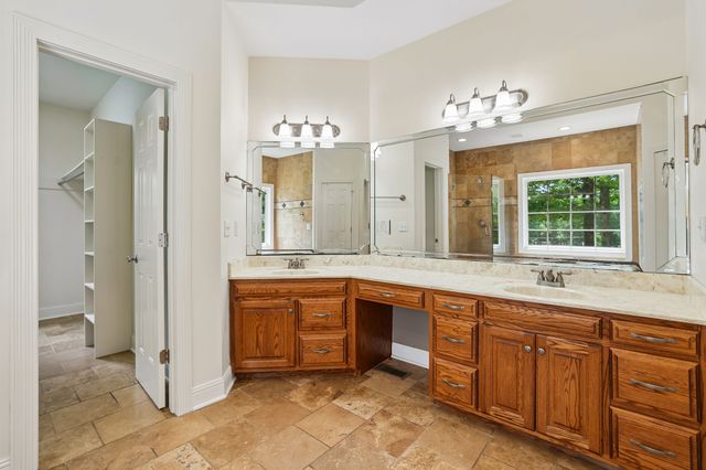 231 Point Dr, Belvidere, TN 37306