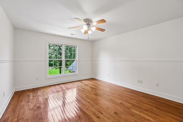 231 Point Dr, Belvidere, TN 37306