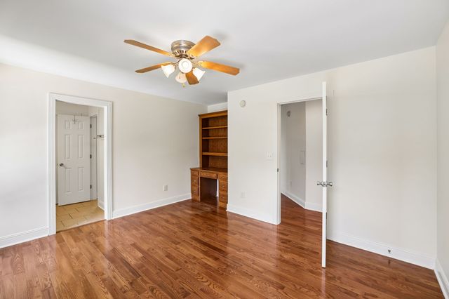 231 Point Dr, Belvidere, TN 37306