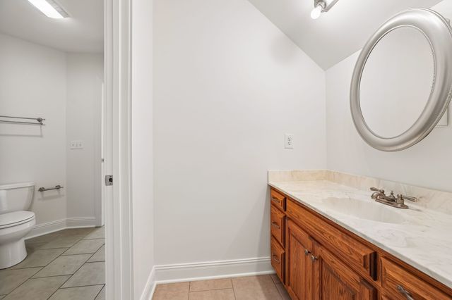 231 Point Dr, Belvidere, TN 37306