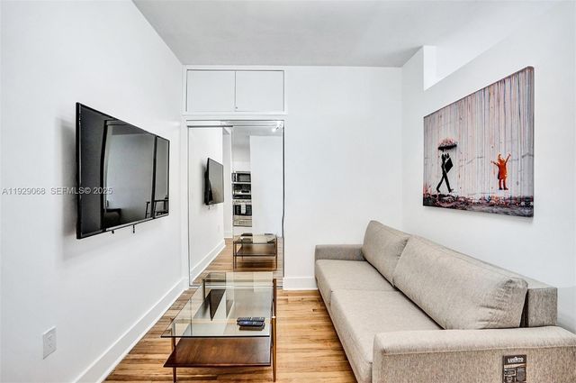 1656 Polk St 7, Hollywood, FL 33020