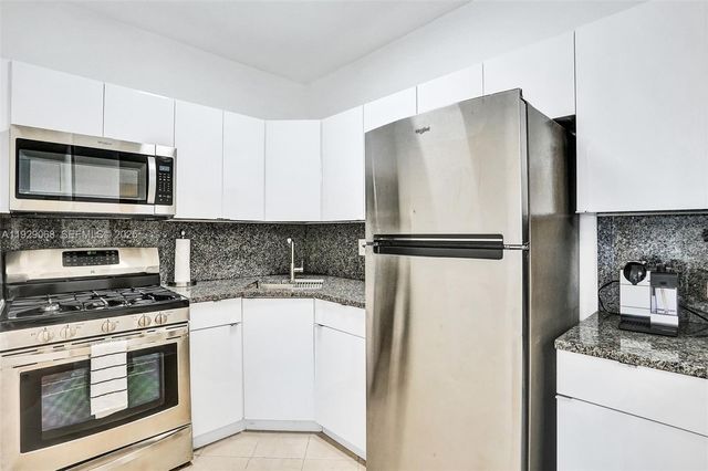 1656 Polk St 7, Hollywood, FL 33020