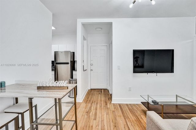 1656 Polk St 7, Hollywood, FL 33020