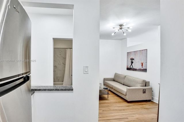 1656 Polk St 7, Hollywood, FL 33020