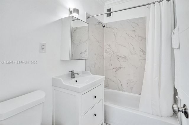 1656 Polk St 7, Hollywood, FL 33020