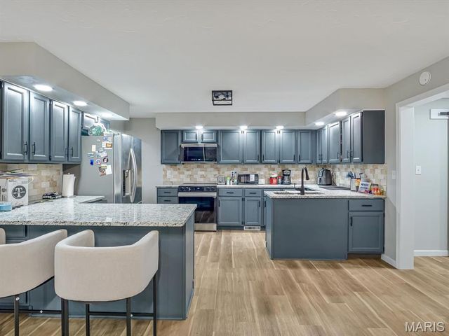 200 Rebecca Lane, Chester, IL 62233