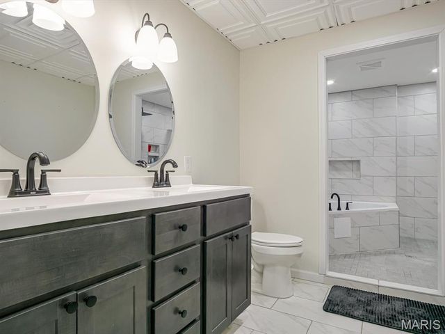 200 Rebecca Lane, Chester, IL 62233