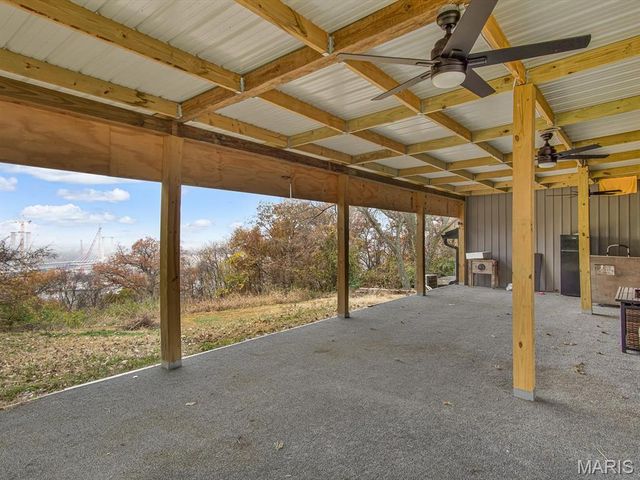 200 Rebecca Lane, Chester, IL 62233